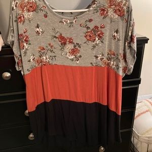 Color block floral tee. Worn once. Size Large